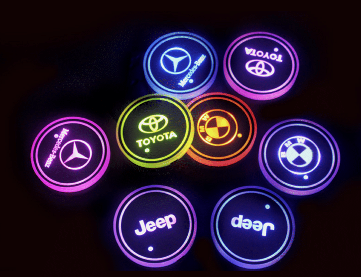 Heißer Sale 🎁50% RABATT 🎁7-farbige LED-Auto-Logo-Becherhalter mit Beleuchtung (1 Paar)